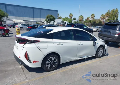 2017 Toyota Prius Prime Premium z USA, uszkodzony, nr VIN JTDKARFP5H3052989